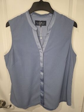 Elizabeth & Clarke "The Unstainable Collection" sleeveless blouse